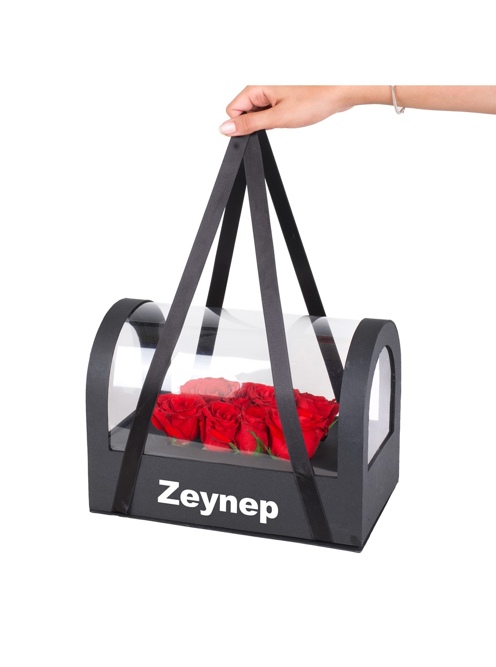 Siyah Çantada Kırmızı Gül