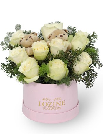 Pembe Kutuda Beyaz Güller