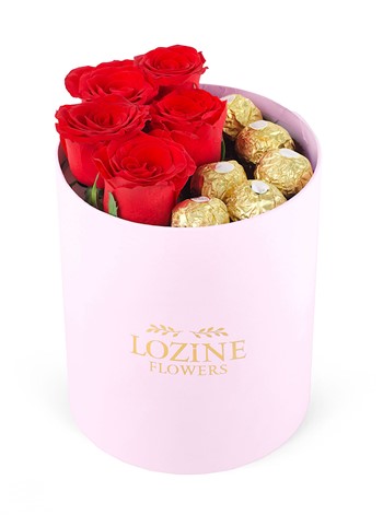 Yuvarlak Pembe Kutuda Ferrero Rocher Çikolatalı Kırmızı Gül