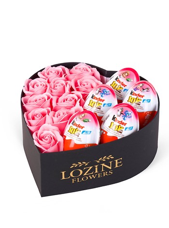 Kalp Kutuda Yapay Gül & Kinder Joy